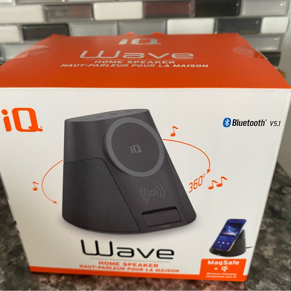 Wave Bluetooth Speaker - Black